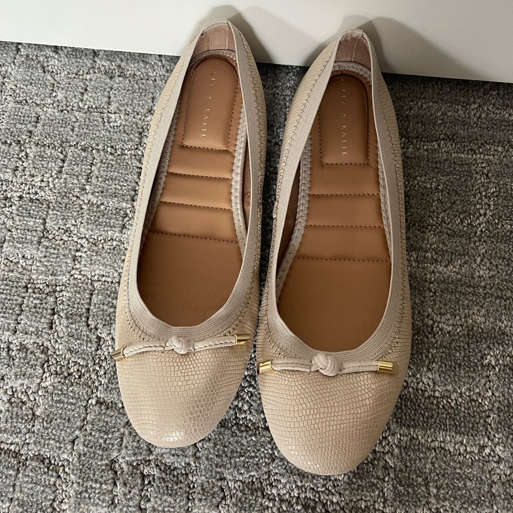 Unworn Kelly & Katie Flats